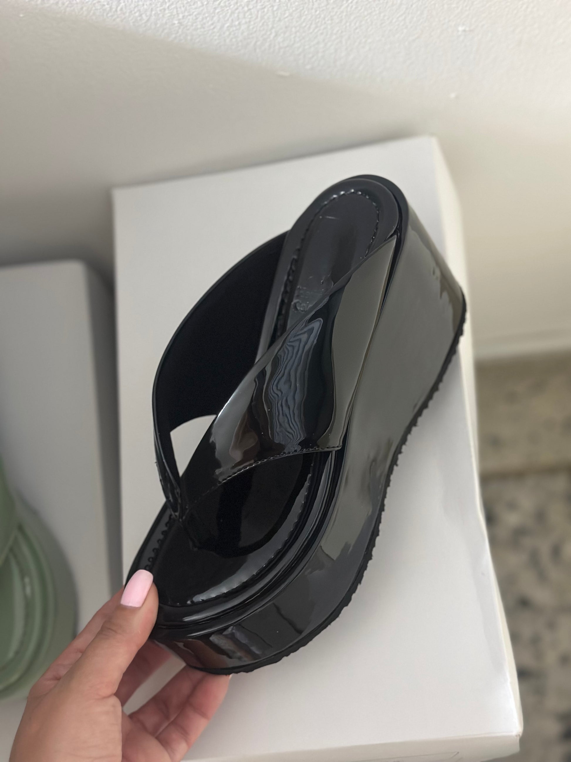 VERONA x NEGRO EN CUERO SINTÉTICO