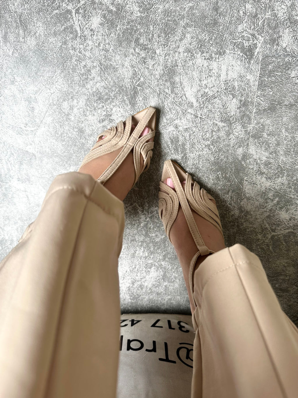 LACE x BEIGE (sobre pedido)