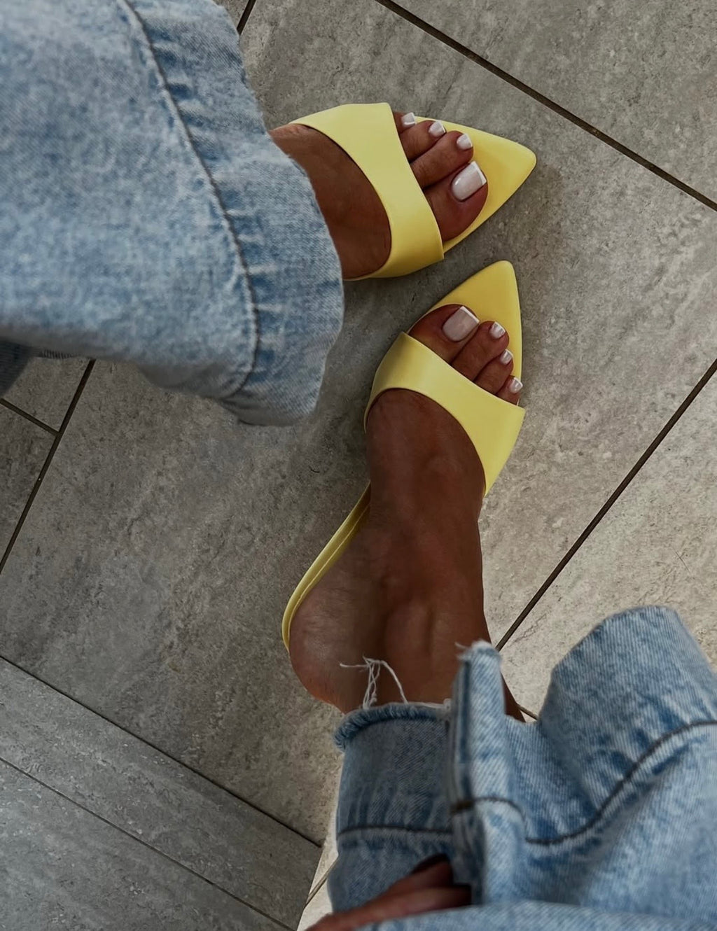 ABRIL x AMARILLO (sobre pedido)