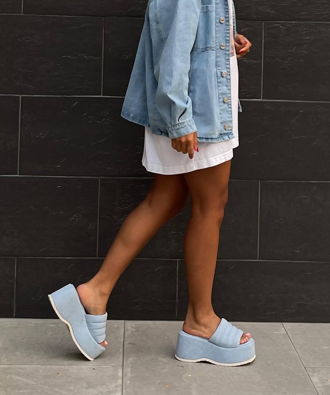 KIM EN CUERO SINTÉTICO (SOBRE PEDIDO)